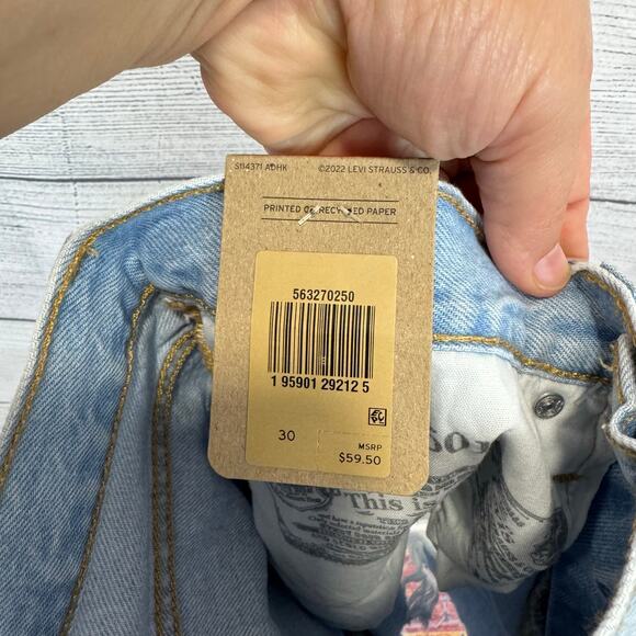 Levi's Women's 501 Light Wash Distressed High Waisted Denim Shorts Size 30 - Picture 8 of 10